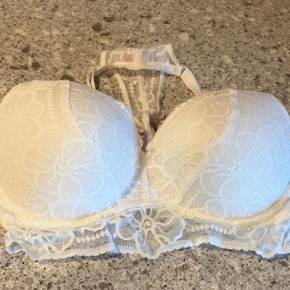 PINK Victoria's Secret Lace Bra in white